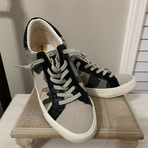 Super cute! Camo & Sparkle sneakers, never worn, new condition